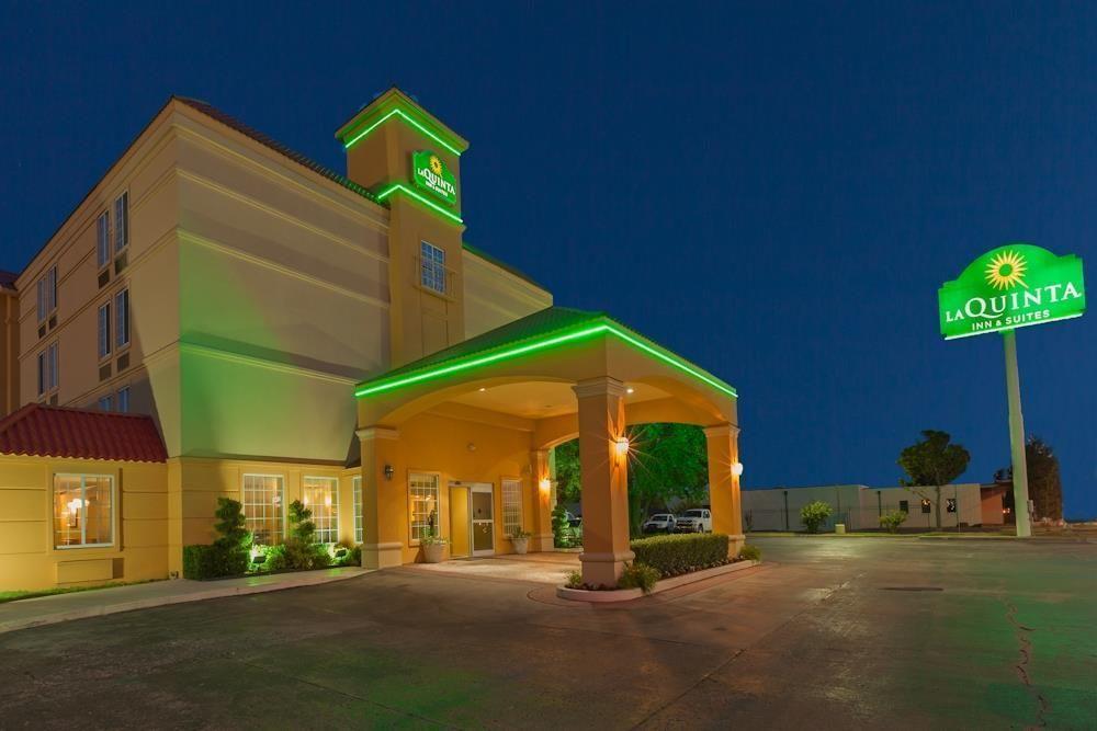 La Quinta Inn & Suites Tulsa Exterior foto